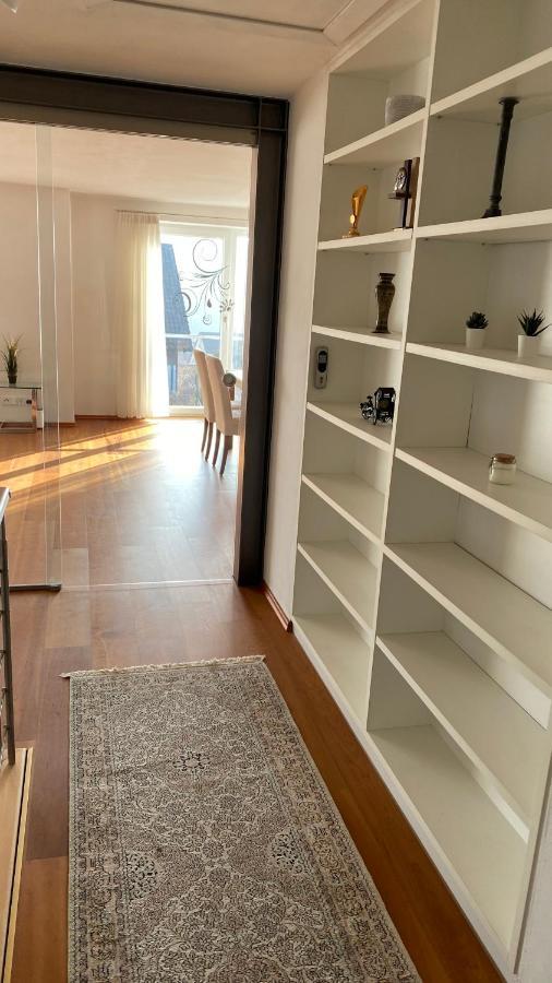 Fewo Luxus Wohnung Im Eigenen Ferienhaus, 120 Qm, Naehe Regensburg Mit Balkon, Terrasse & Garten, Gute Zuganbindung Laber المظهر الخارجي الصورة